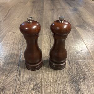 Cole & Mason Wooden Salt and Pepper 6” Mill Shaker Grinder Set England Primitive